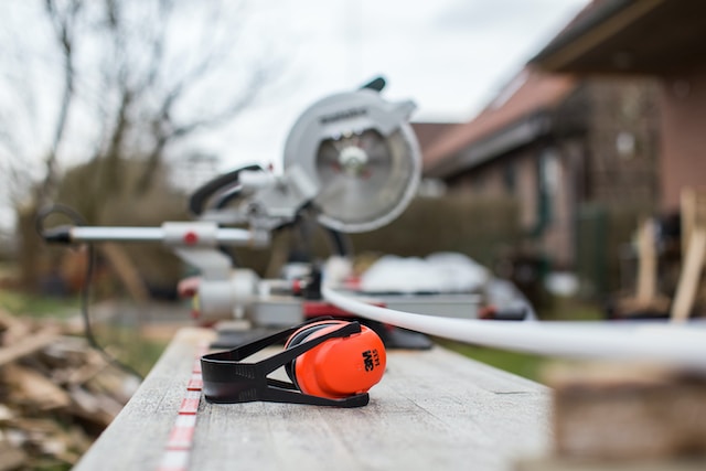 builders earphone for protection